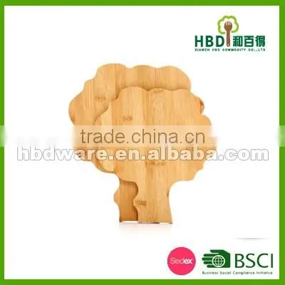 Mini size wooden cauliflower shaped bread cutting board