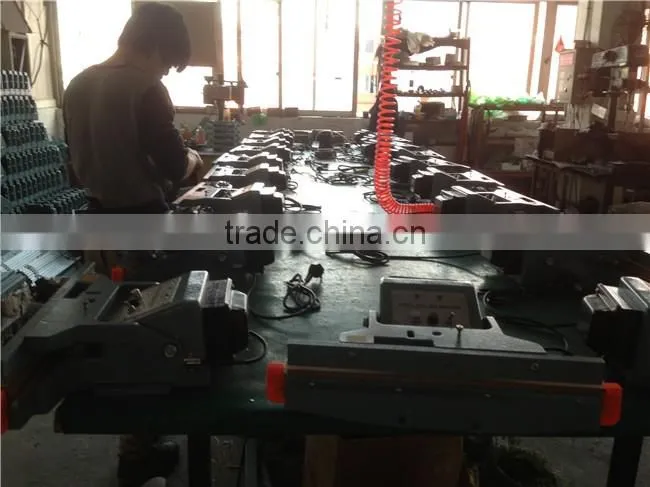 2017 Easy Operation Pedal Two Side Aluminum Foil Bags Sealing Machine