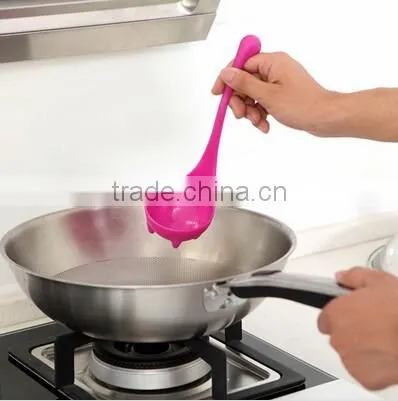 Wholesale Stock Colorful Plastic Stand Soup Spoon