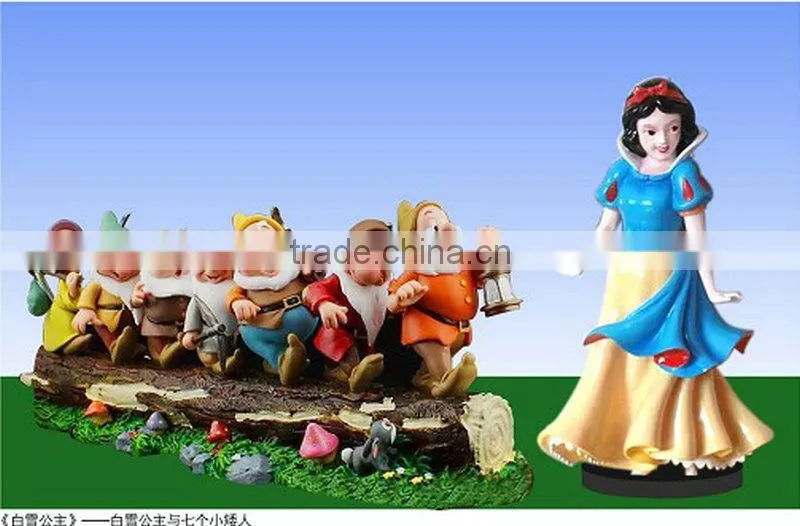 Strong snow white with 7 small man figure