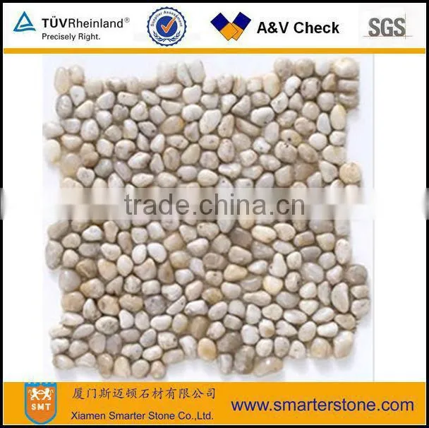 White Stone Pebbles Mosaic