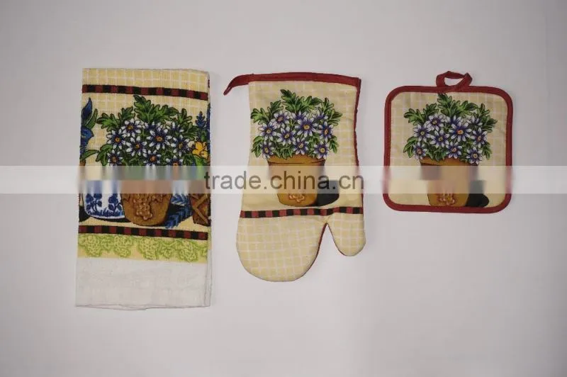 promotional with reasonable price 3pcs kitchen set with kitchen towel, pot holder and oven mitt