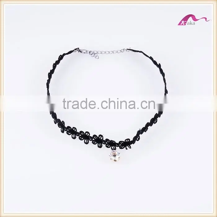 Fashion Sexy Black Fabric Choker Necklace With Crystal Pendant