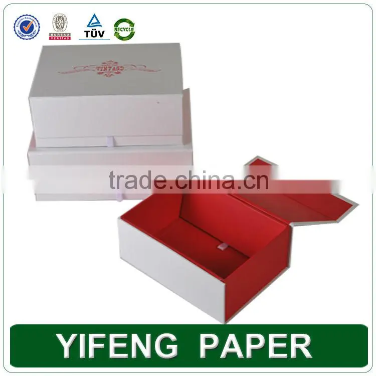 China mnufaturer hot stmping printing cardboard magnetic green folding box