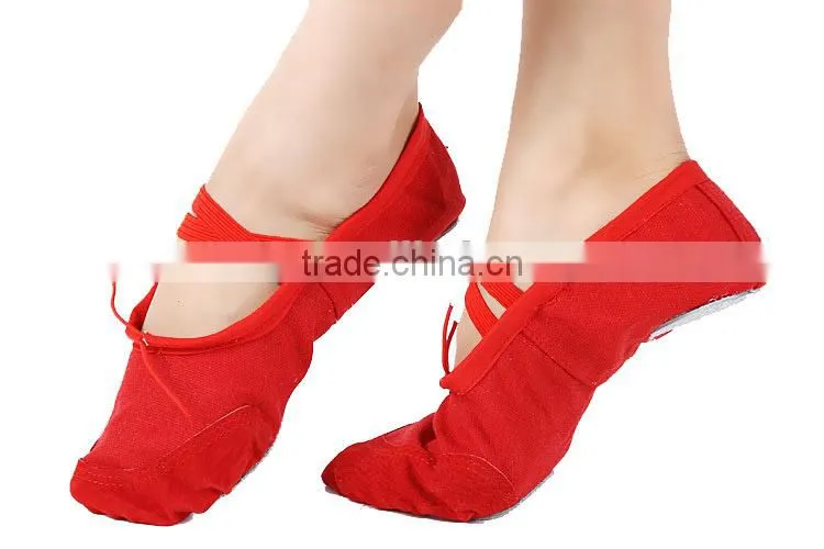 Comfy and Soft Cheap Canvas Shoes in Different Sizes