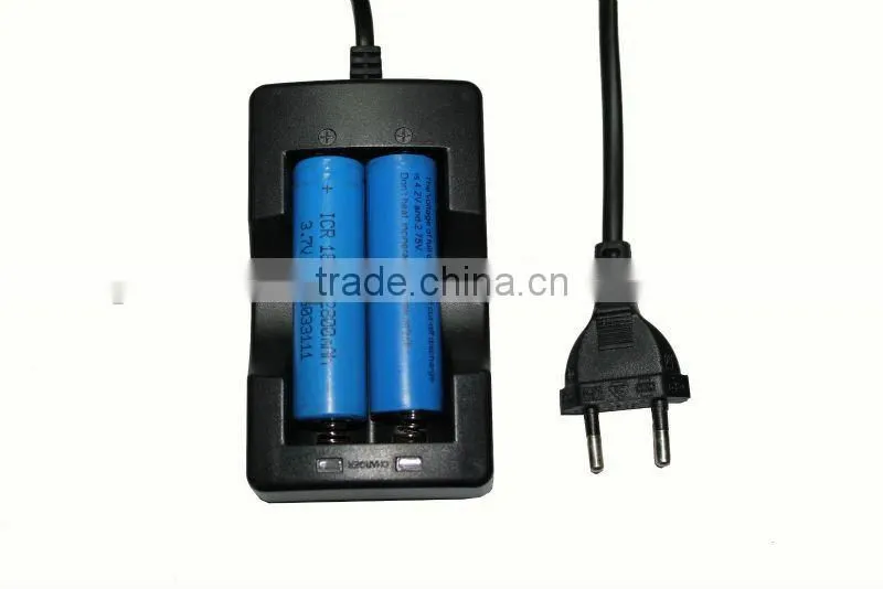 portable charger and flashlight for 18650 EU plug dual charger with line