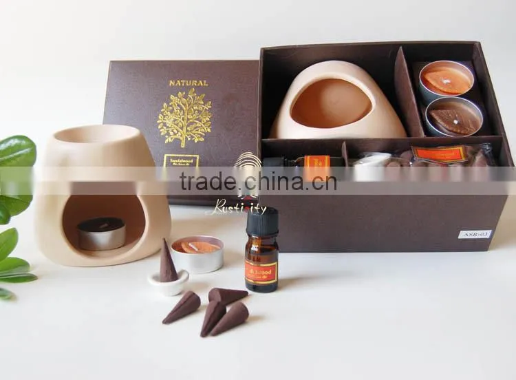Holiday ceramic oil burner with scented candls