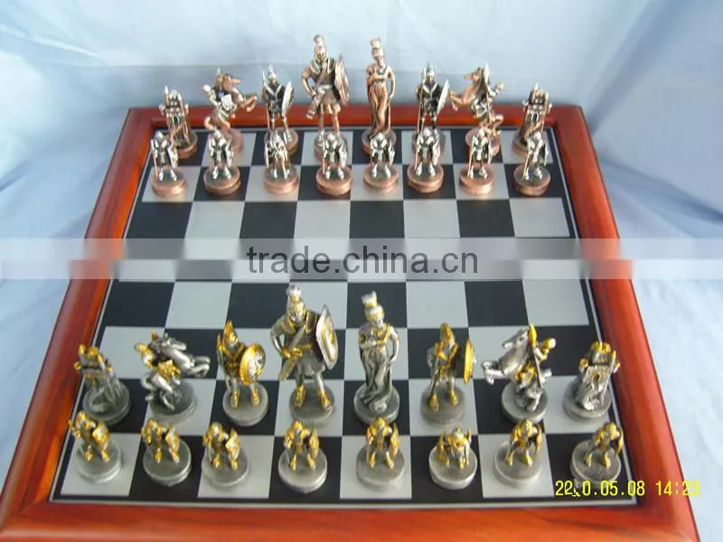 Warrior Knight design metal chess with board