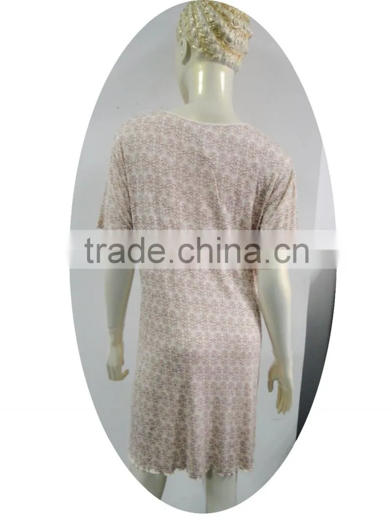 lady's V-neck front gather ribbon trim nightie