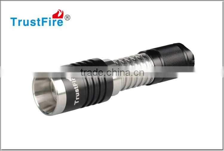Cheapest Beam focus light TrustFire Z8 searchlight long range flashlight night vision 600LM