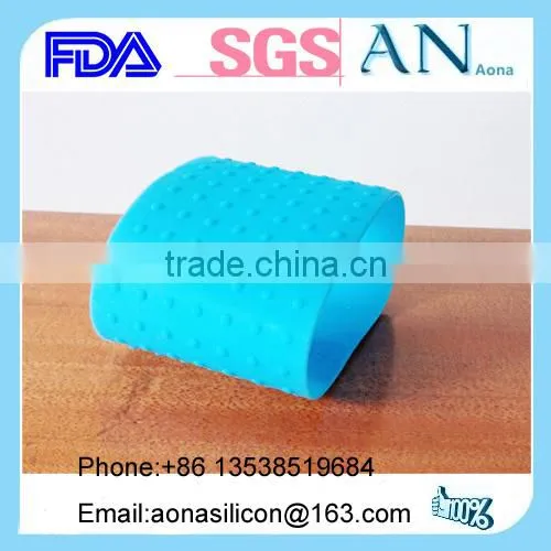 Dongguan Factory Durable roundness silicone bottle gloves