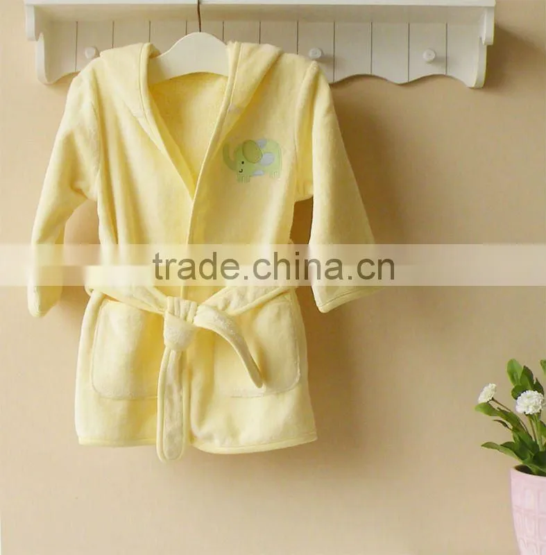 mom and bab 2012 Autumn baby clothes 100% cotton embroider bathrobe