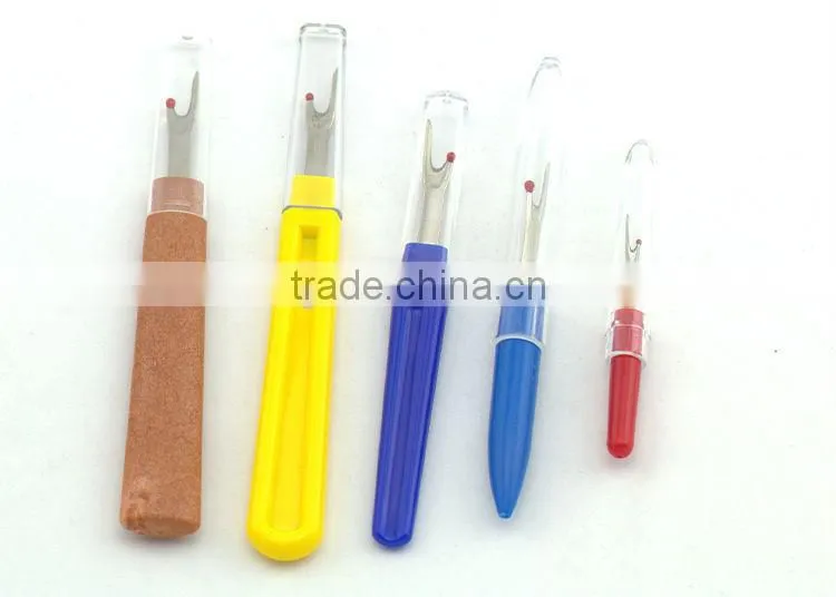 PLASTIC HANDLE SEAM RIPPER IN ECOMOMICAL PRICE