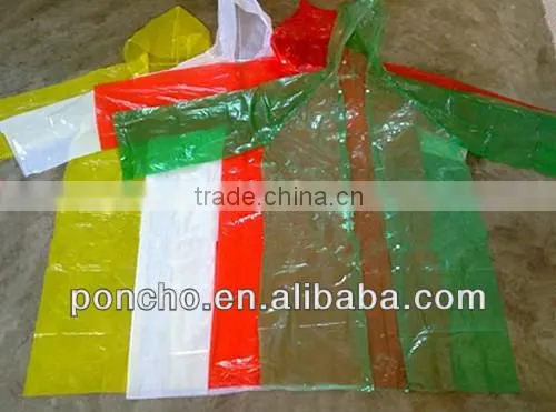 Outdoor waterproof pe raincoat