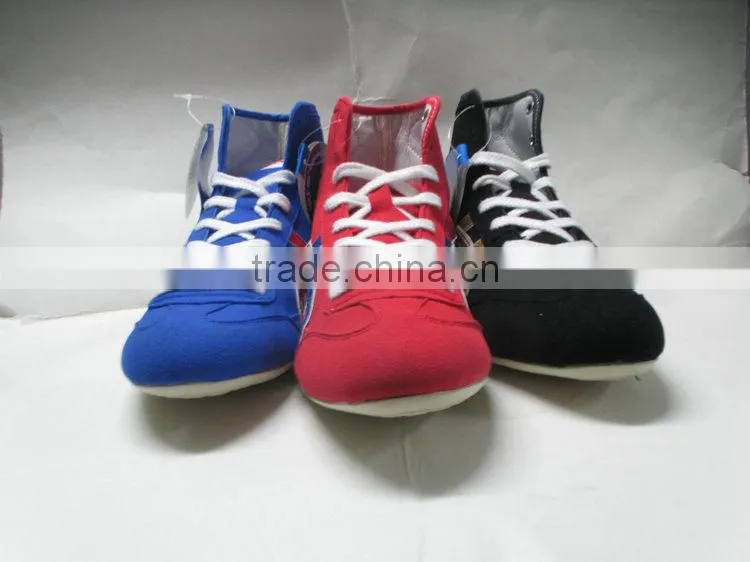 Ukraine leather Wrestling Shoes boxing training shoes with original outsole hot in Russia kungfu sport shoes
