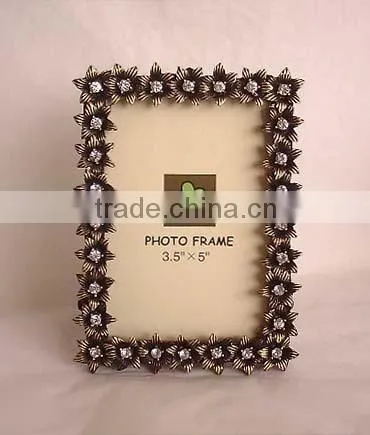 jewel in flower decorated metal zinc alloy photo frame for home decoration