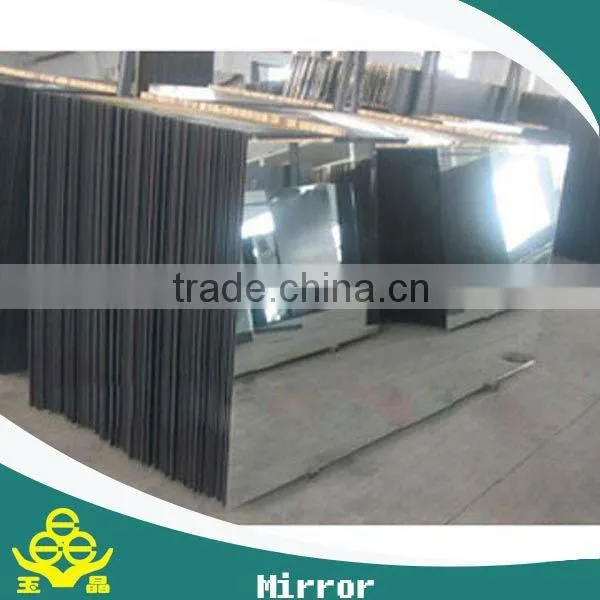 Oval mirror for bathroom