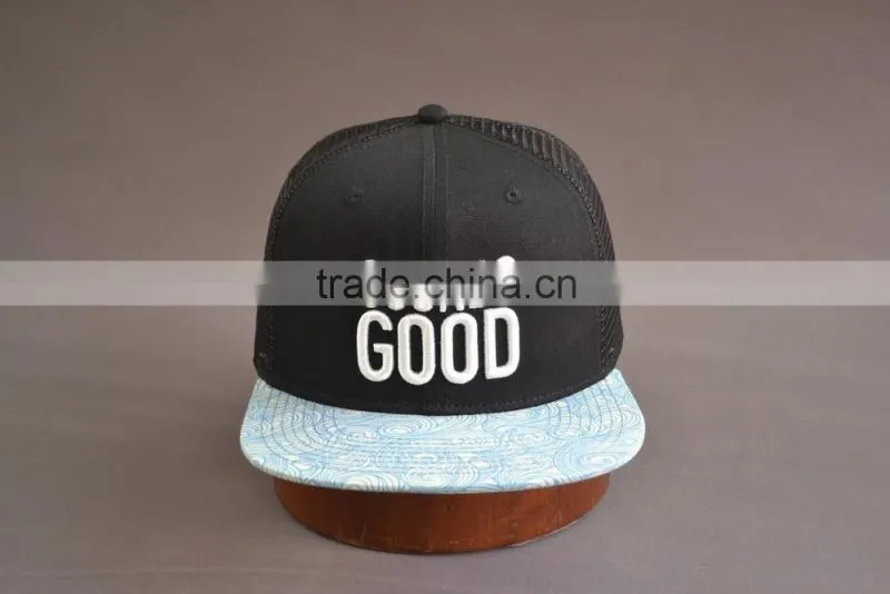 Custom mesh fabric 6-panel cap with embroidery logo