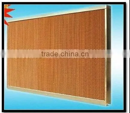 Evaporative cooling pad for poultry