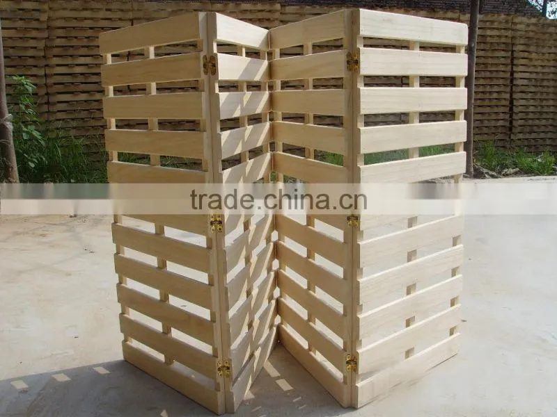 Wooden mat with wheels for your flower pot