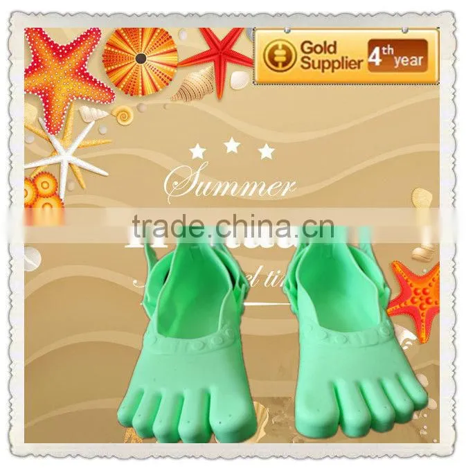Adult slippers outdoor leisure shoes with flat swimming on holiday beach shoes for male