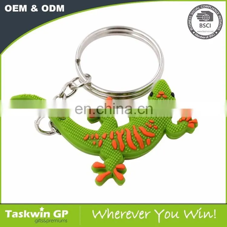 2017 new novelty products plastic lizard shaped keyring soft pvc keychain