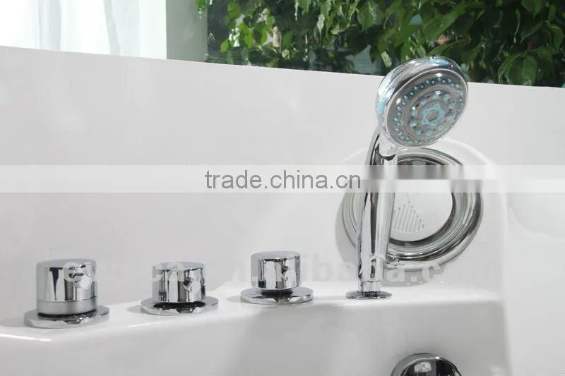 Quality Corner Bathtub