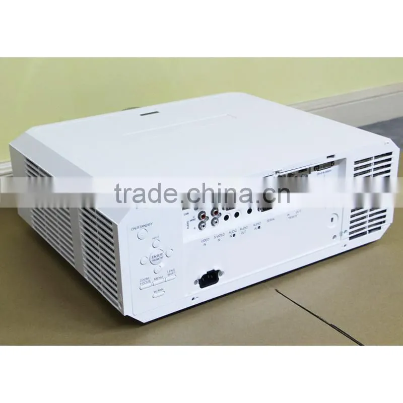 Professional Engineering 3xlcd Projector 10000lumens outdoor daylight projector