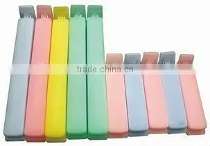 Plastic food bag clip
