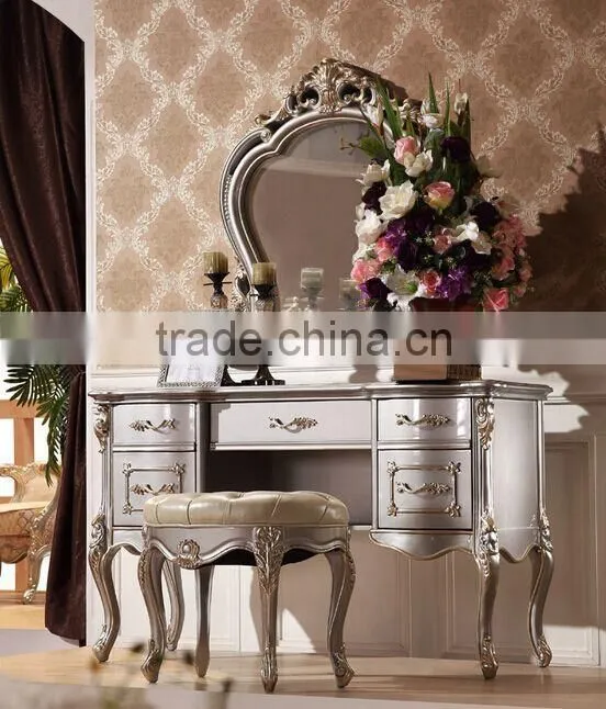 European Style Solid Wood with Genuine Leather Bed, Royal Bedroom Carved Furnitur Bed, Royal Bedroom Furniture (BF01-ML013)