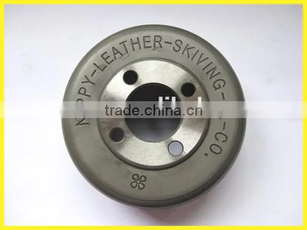 Nippy bell knife for skiving machines