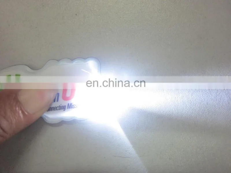 New design cheap pvc keychain key holder with led light wholesales