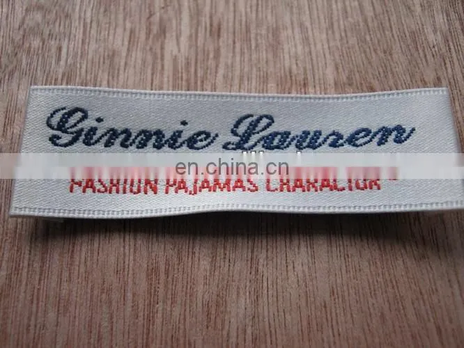 Silkcreen printed cloth label