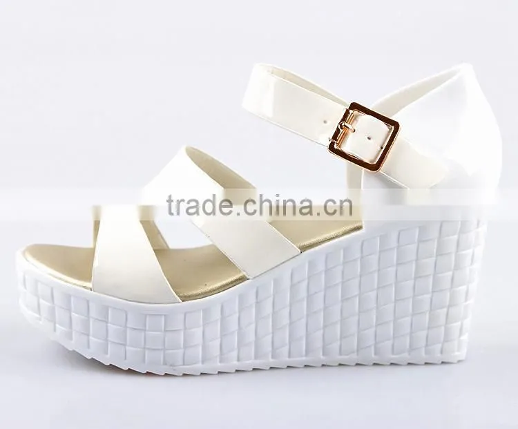 Newest design 2016 summer pvc upper jelly sandals dress shoes orange sandals from Chictrend melissa sandals