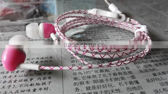 Universal in Ear Headphones High Quality OEM Earphone 3.5mm Earbuds For Mobile Phone