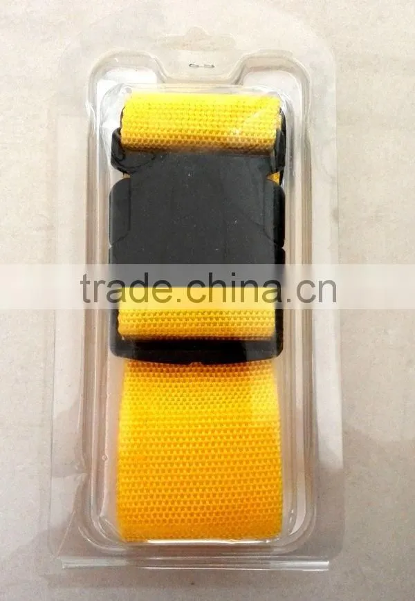 custom straps quick-release buckle secures strap to bag