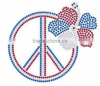 Newest DIY designs hot fix rhinestones motif with cloth motif on garment