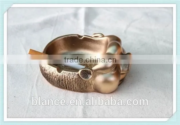 resin vintage style pig design ashtray with pig shape