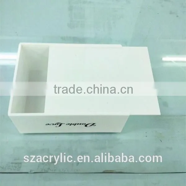 Customized white acrylic tissue holder