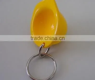 Popular Promotional Bottle Cap Safety Helmet Keychain