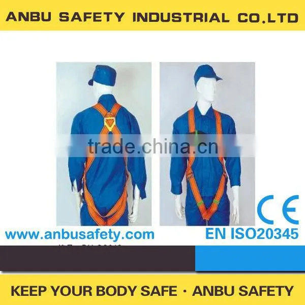 Construction full body harness with lanyard