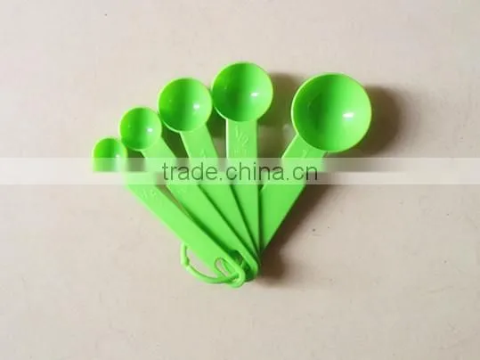 FDA and LFGB approved food grade silicone spoon , cheap flexible silicone baby spoon with high quality