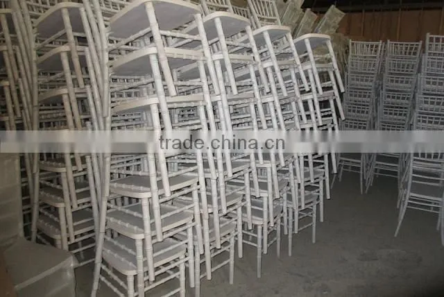 banquet wholesale white resin chiavari chairs for sale