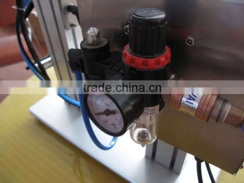 Multifunctional semi-automatic capping machine