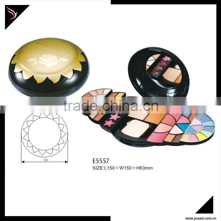 Professional eyeshadow palette cosmetic palette