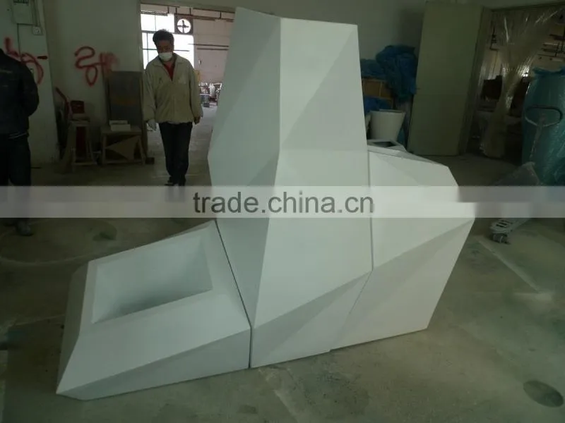 newest shopping mall planters decorations