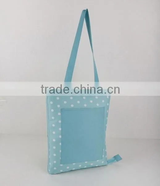 2015 Fashionable Carry Bag Design Waterproof Picnic Rug