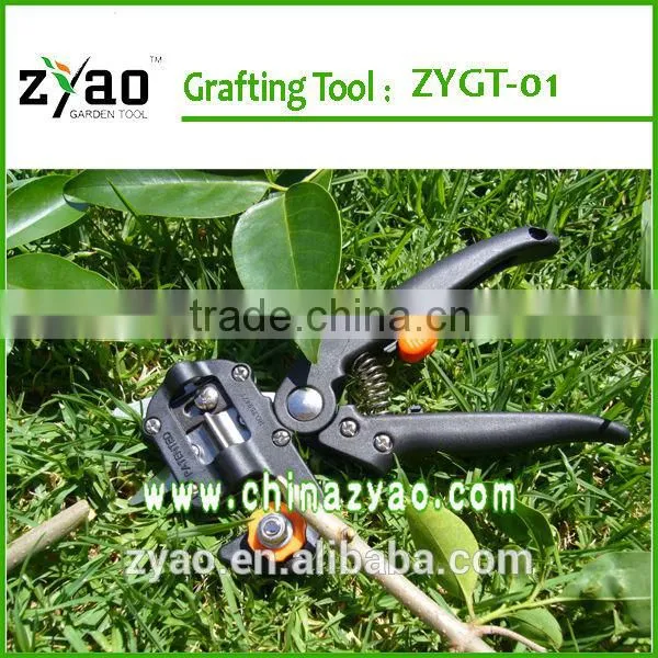 grafting pruner with 3 different shape blades