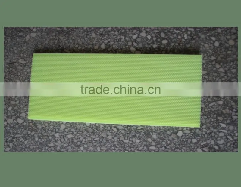 Beekeeping Black/Yellow/Green Langstroth Plastic Foundation Sheet