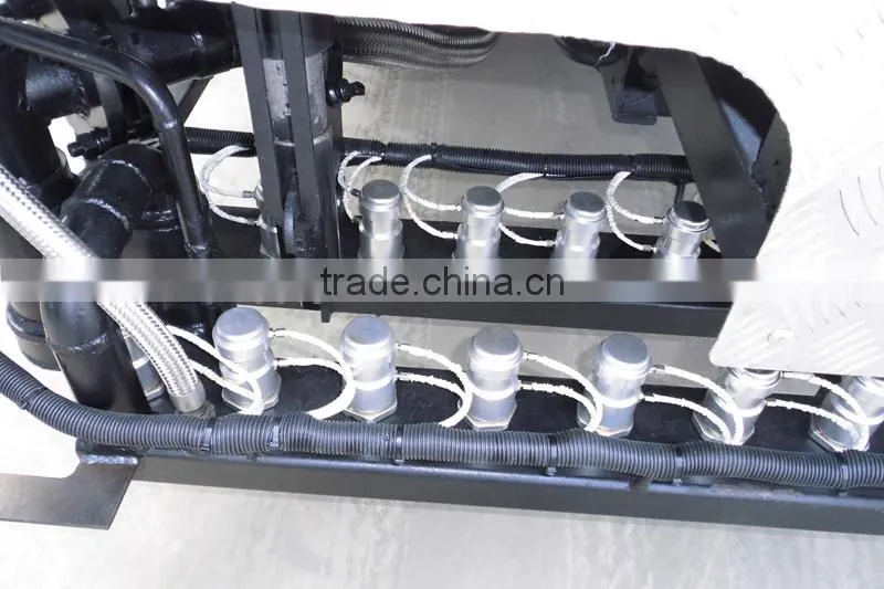 Dongfeng DLK 6000 L Bitumen Distributor Truck, Bitumen Sprayer Truck